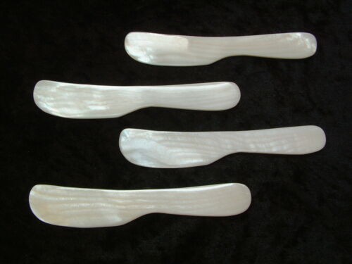 4 Designer Butter Messer - feinstes Perlmutt - 12 cm - A Sortierung - MOP - TOP